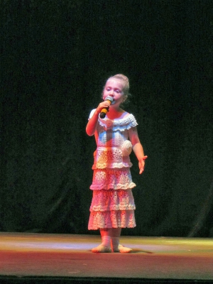 Самая младшая конкурсантка Дашенька